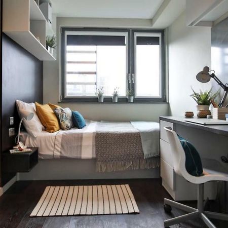 Hashtag South Bank Campus Accommodation London Bagian luar foto